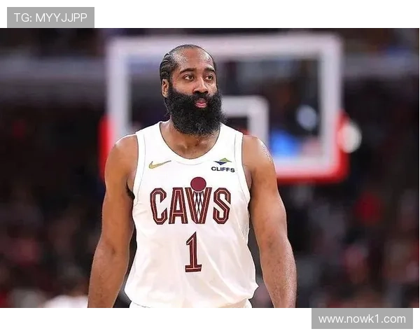 哈登居然买了那辆车？感觉跟他场上那个炸毛形象完全不搭啊！