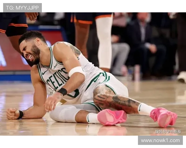 塔图姆突破拉开队内得分差距，高效主导季后赛进攻