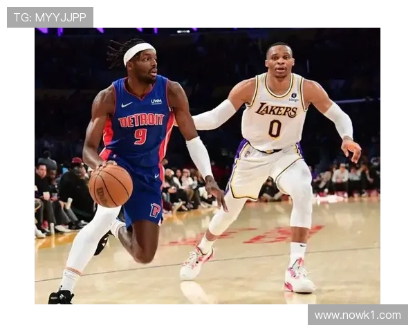 佩顿·普里查德替补无球跑动撕裂对手一号位拉开外线