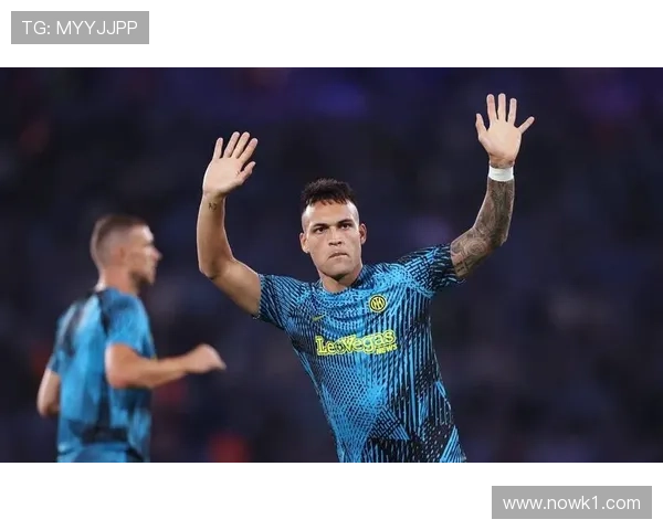 本泽马与劳塔罗·马丁内斯：全能中锋与机会主义者角色差异解析