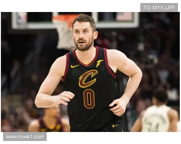 特雷·杨突破持续提速拉开防守助阵球队提升关键时刻得分效率